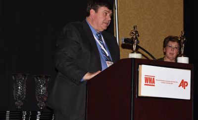 Brian Thomsen, publisher of The Valders Journal, makes his first appearance as Wisconsin Newspaper Association president on Feb. 26, 2016, during the Better Newspaper Contest Awards banquet in Middleton. (Photo by Mary Callen) Brian Thomsen, publisher of The Valders Journal, makes his first appearance as Wisconsin Newspaper Association president on Feb. 26, 2016, during the Better Newspaper Contest Awards banquet in Middleton. (Photo by Mary Callen)