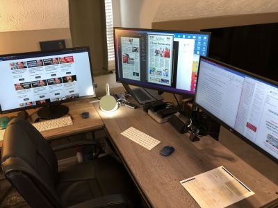 I’ve found the 16:9 aspect ratio monitors (left and center) are much better for design work than 21:9 ratio monitors (right). I’ve found the 16:9 aspect ratio monitors (left and center) are much better for design work than 21:9 ratio monitors (right).